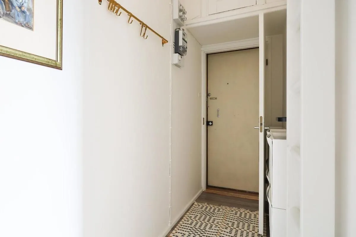 Stylish Studio In The Heart Of Kallio Helsinki 0*,